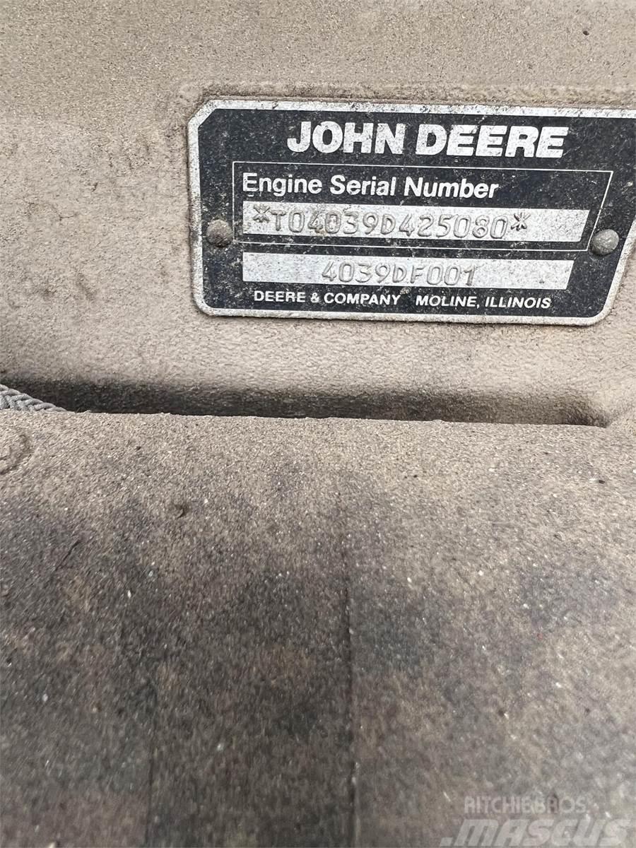 John Deere 4039D Dzinēji