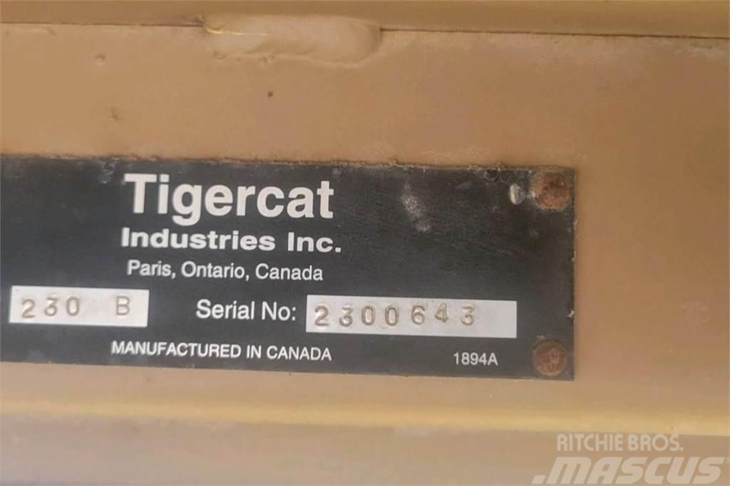 Tigercat 230B Baļķu iekrāvēji
