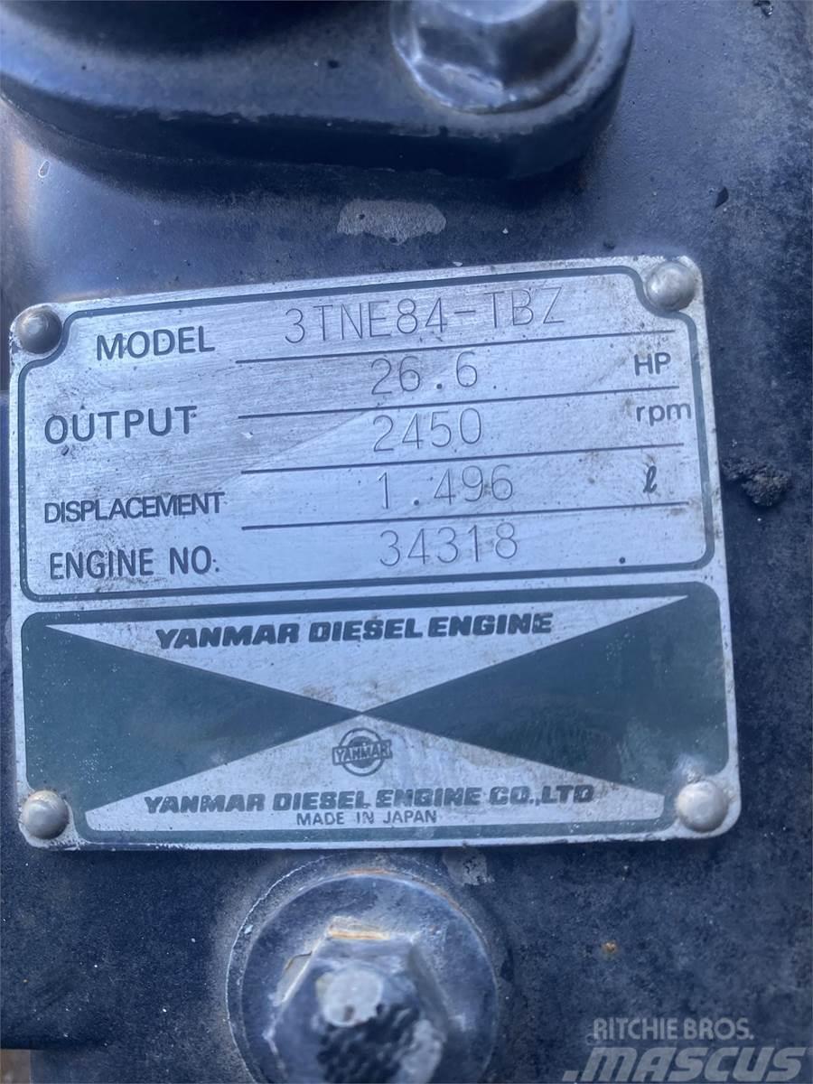 Yanmar 3TNV84T-B Dzinēji