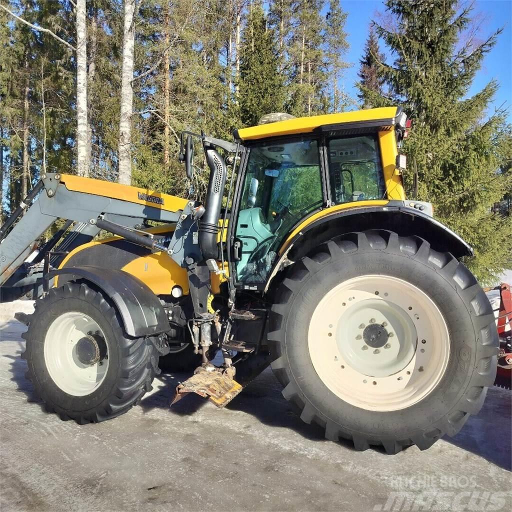 Valtra T171 advance Traktori