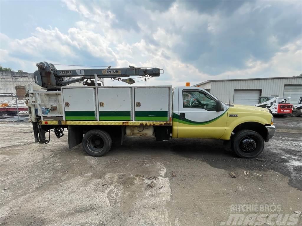 Ford F-550 Service/Crane Truck Evakuators ar manipulatoru