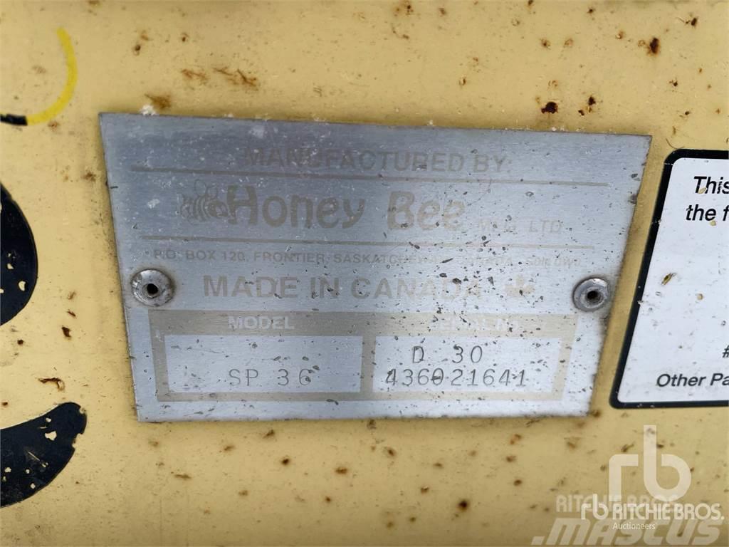 Honey Bee SP36 Ražas novākšanas galvas
