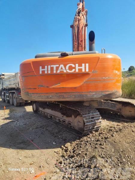 Hitachi zx250nlc Kāpurķēžu ekskavatori