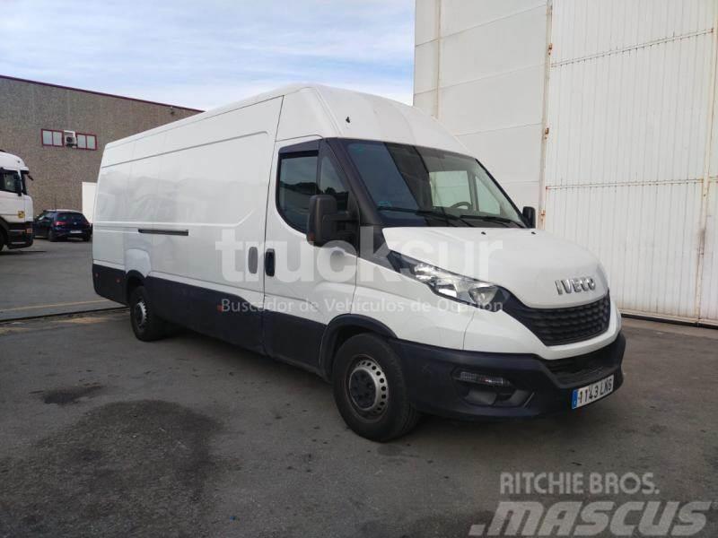 Iveco DAILY 35S16 Furgons